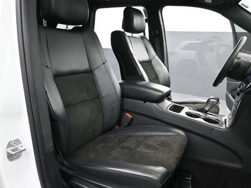 Used 2019 Jeep Grand Cherokee Altitude image 26