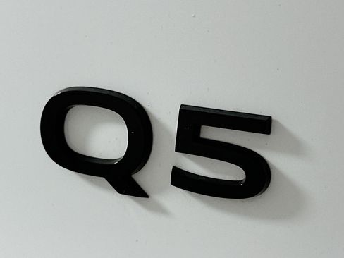 Used 2025 Audi Q5 Premium w/ 19" Wheel Package image 10