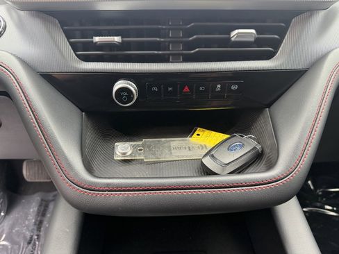 Used 2025 Ford Explorer ST-Line image 27