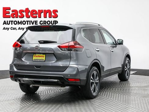 Used 2020 Nissan Rogue SV w/ Premium Package image 5