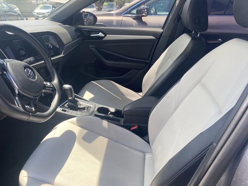 Used 2019 Volkswagen Jetta R-Line FWD image 14
