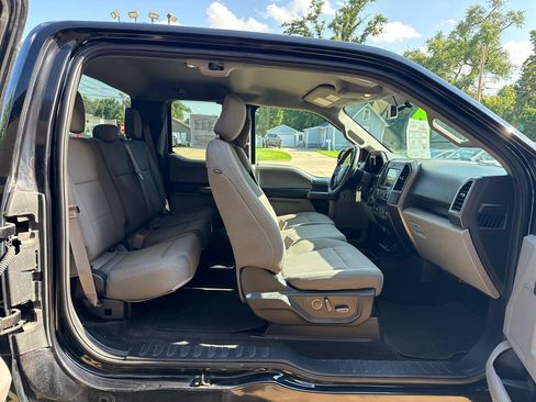 Used 2018 Ford F150 XLT w/ Equipment Group 302A Luxury AWD/4WD image 16