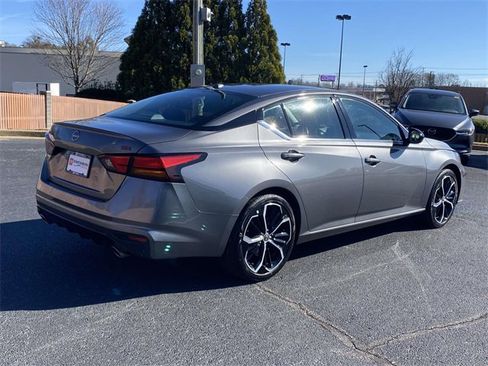 Used 2024 Nissan Altima 2.5 SR image 6