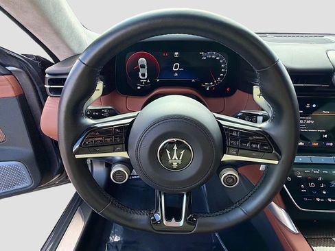 Certified 2024 Maserati GranTurismo Modena image 38