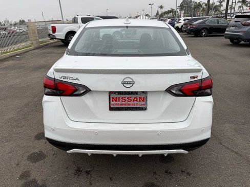 New 2025 Nissan Versa SR w/ Trunk Package image 5