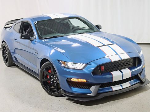 Used 2019 Ford Mustang Shelby GT350R w/ GT350R Equipment Group 920A RWD image 6