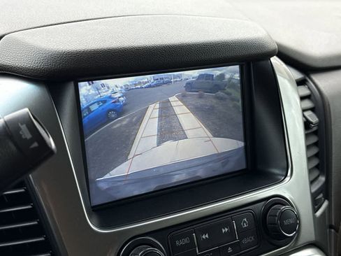 Used 2020 Chevrolet Suburban Premier AWD/4WD image 20