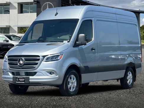 New 2025 Mercedes-Benz Sprinter 2500 image 32