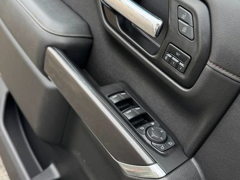 Used 2022 GMC Sierra 1500 AT4 w/ AT4 Premium Package AWD/4WD image 33