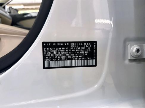 Used 2018 Volkswagen Jetta SEL FWD image 21