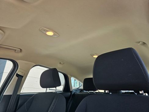 Used 2016 Ford Focus SE w/ SE Winter Package FWD image 22