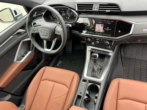 New 2025 Audi Q3 2.0T Premium Plus image 11