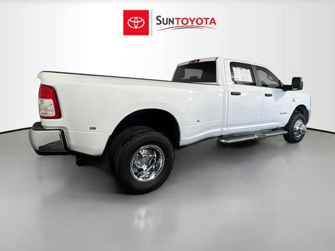 Used 2023 RAM 3500 Big Horn w/ Level 1 Equipment Group AWD/4WD image 4