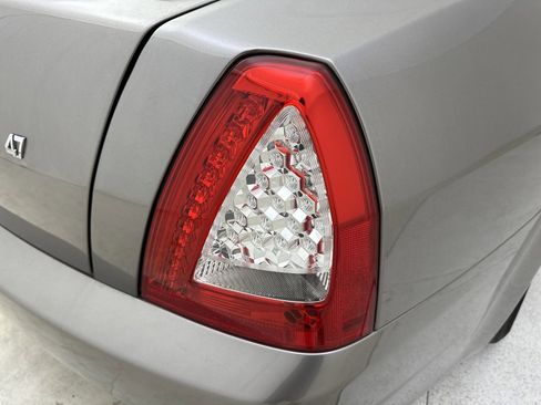 Used 2010 Maserati Quattroporte S image 14