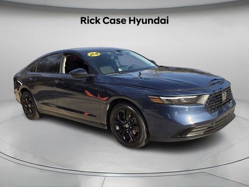 Used 2025 Honda Accord SE image 9