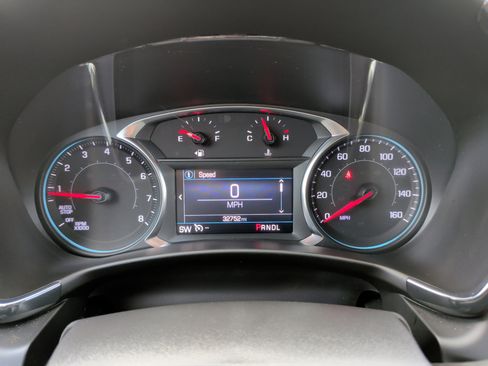 Used 2023 Chevrolet Equinox RS image 21