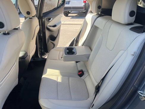Used 2022 Buick Encore GX Essence w/ Advanced Technology Package FWD image 40