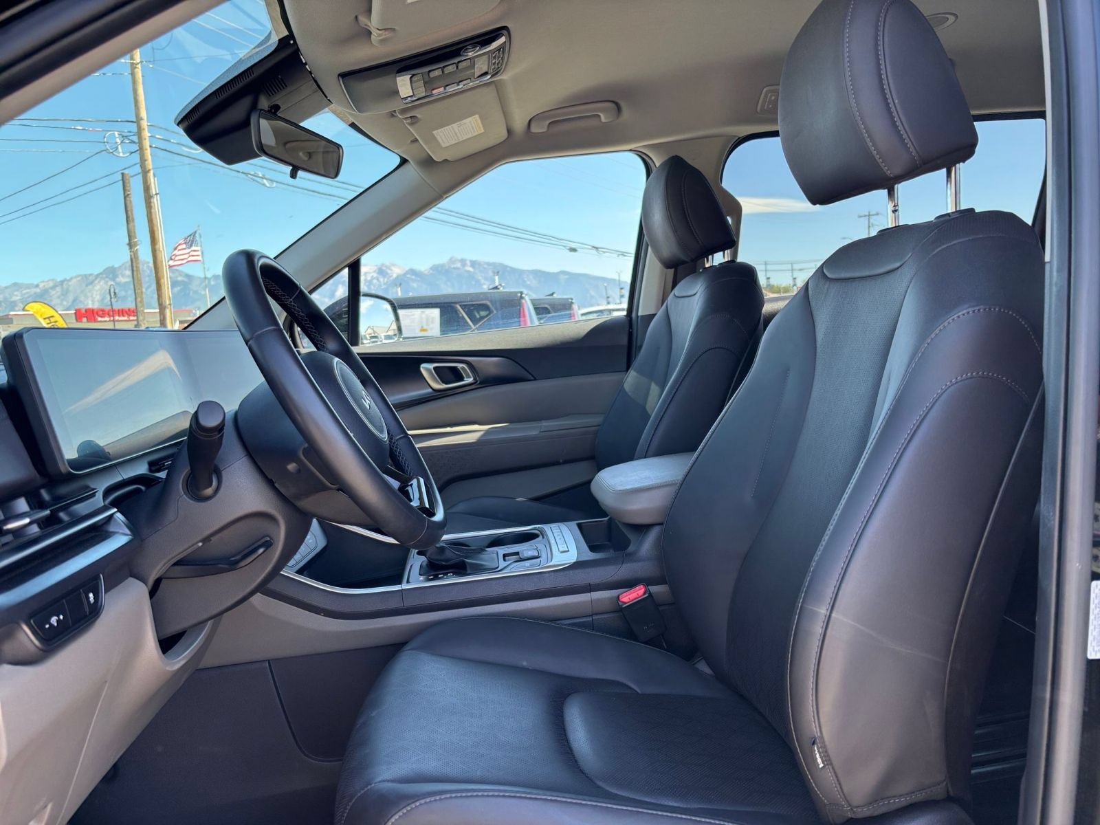 Used 2026 Kia Carnival FWD image 29
