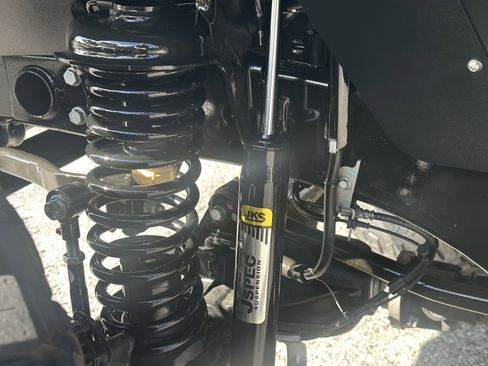 Used 2024 Jeep Wrangler Unlimited image 29