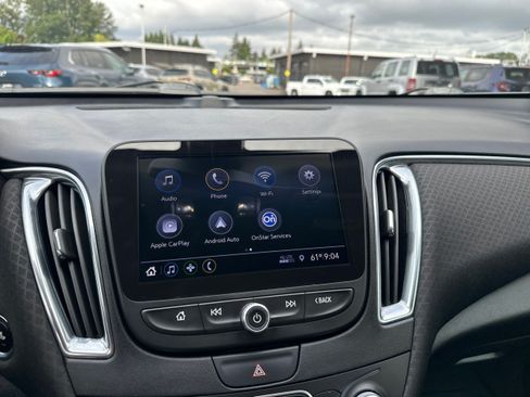 Used 2019 Chevrolet Malibu LT w/ LT True North Edition FWD image 14