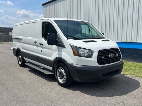 Used 2019 Ford Transit 150 130 Low Roof RWD image 3