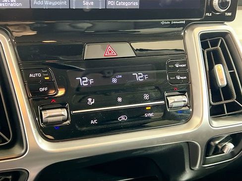 Certified 2022 Kia Sorento S image 16