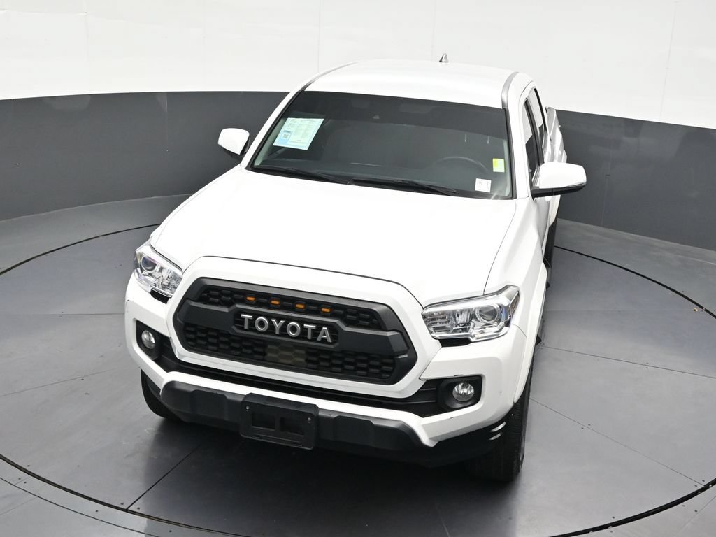 Used 2023 Toyota Tacoma SR5 AWD/4WD image 23