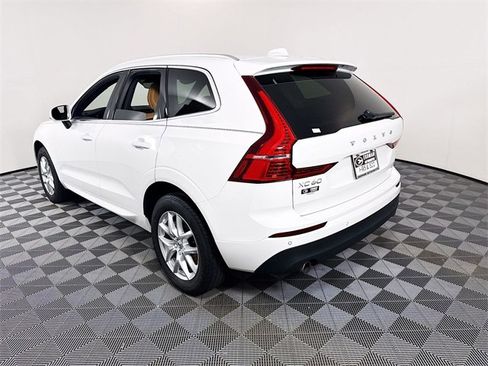 Used 2020 Volvo XC60 T5 Momentum image 21