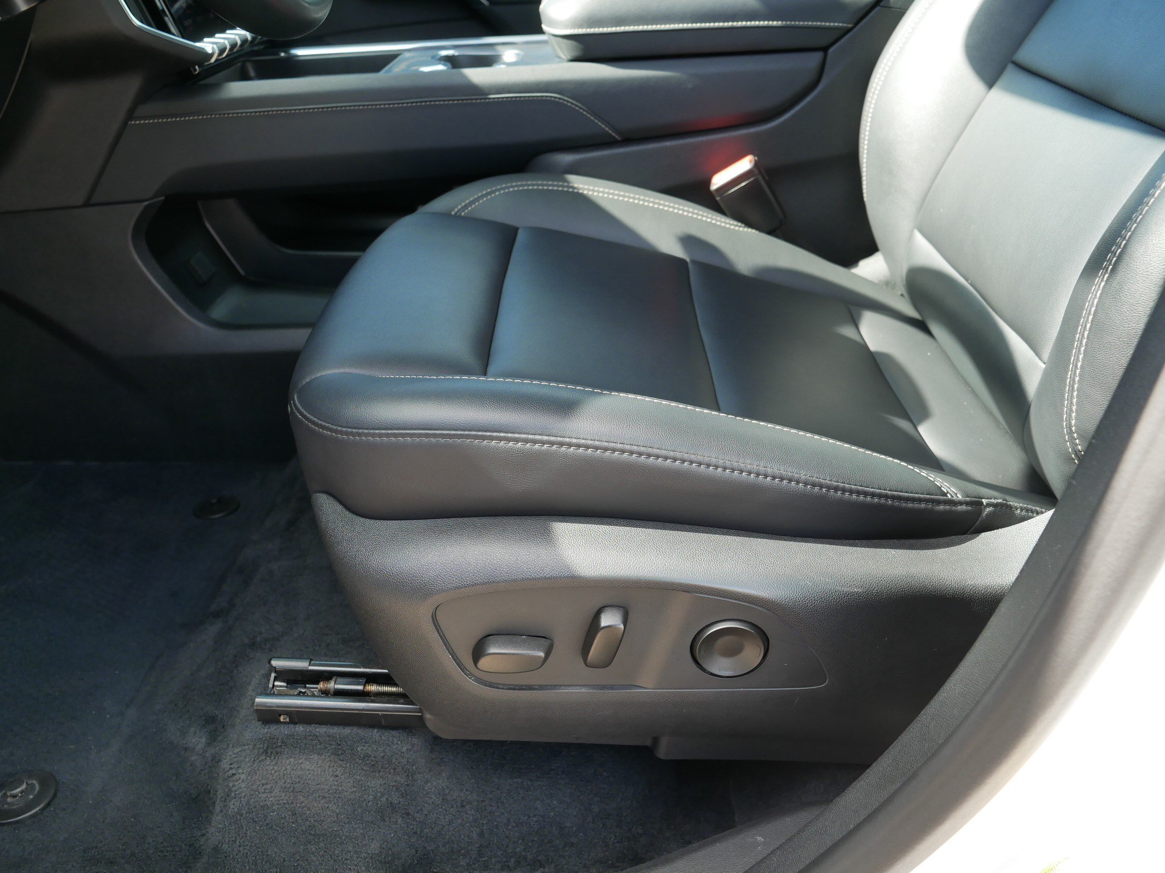 Used 2024 GMC Acadia Elevation AWD/4WD image 20
