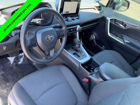 Used 2024 Toyota RAV4 XLE image 16