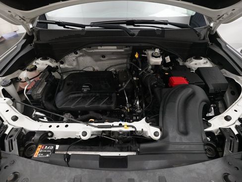 Used 2021 Chevrolet TrailBlazer LT w/ Convenience Package image 3