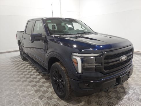 Used 2025 Ford F150 Lariat w/ Equipment Group 502A High AWD/4WD image 4