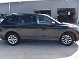 Used 2018 Volkswagen Tiguan S image 4