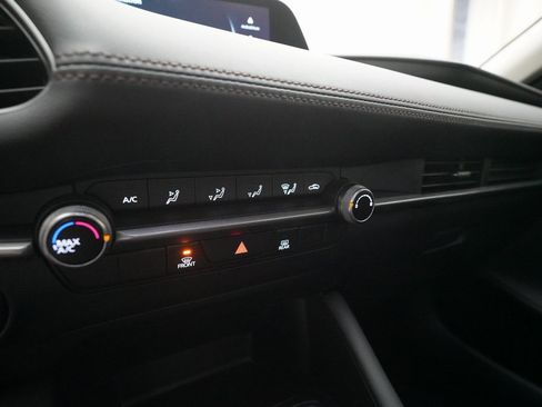 Used 2025 MAZDA MAZDA3 s image 20