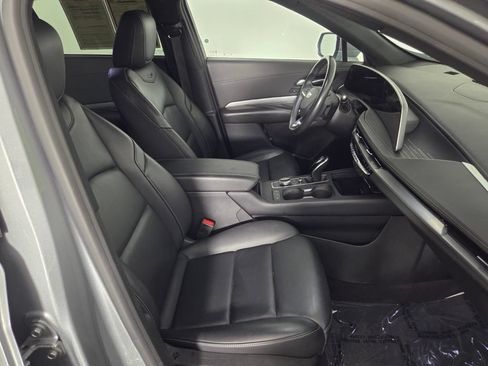 Used 2024 Cadillac XT4 Premium Luxury FWD image 31