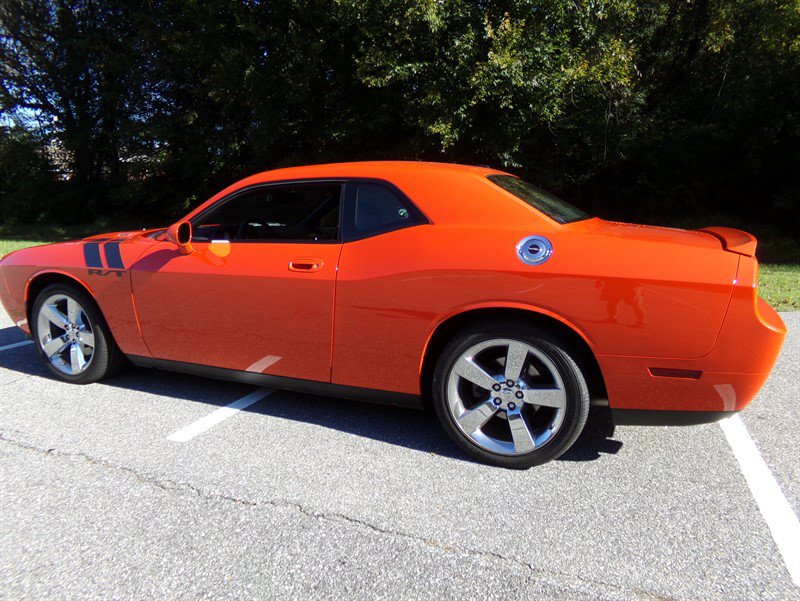 Used 2009 Dodge Challenger R/T RWD image 9