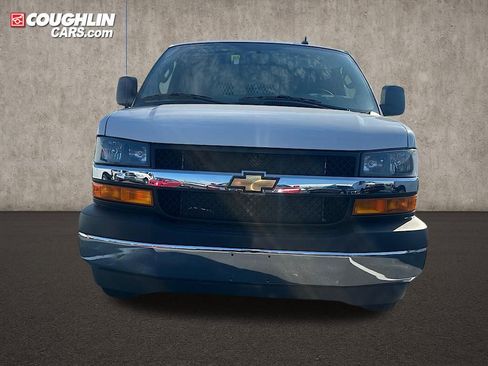 New 2025 Chevrolet Express 2500 w/ Enhanced Convenience Package image 2