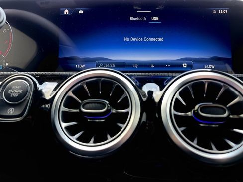 Certified 2025 Mercedes-Benz CLA 250 4MATIC image 30