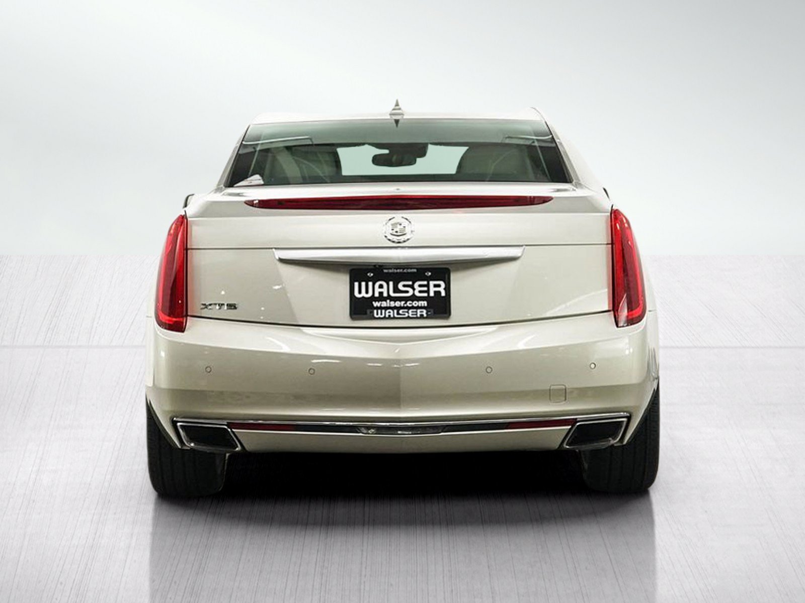 Used 2013 Cadillac XTS Premium FWD image 4