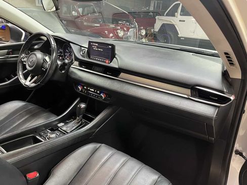 Used 2018 MAZDA MAZDA6 Touring FWD image 9