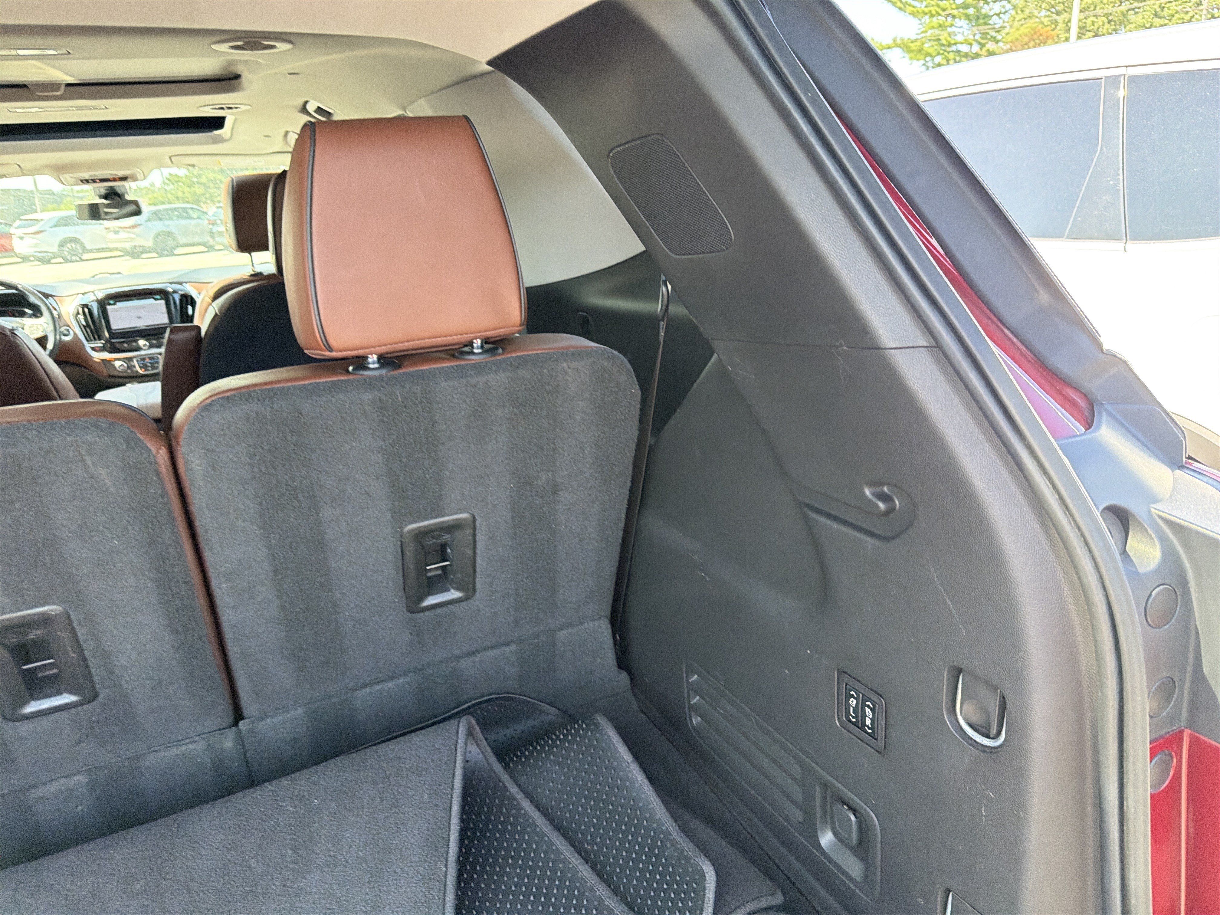 Used 2018 Chevrolet Traverse High Country AWD/4WD image 62