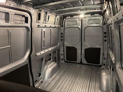 New 2025 Mercedes-Benz Sprinter 2500 image 25