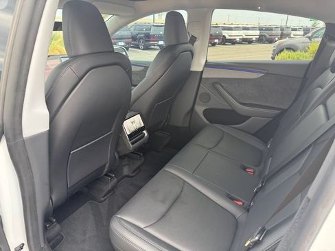 Used 2026 Tesla Model Y AWD image 11