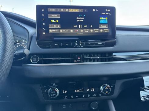 New 2026 Mitsubishi Outlander SE FWD image 16