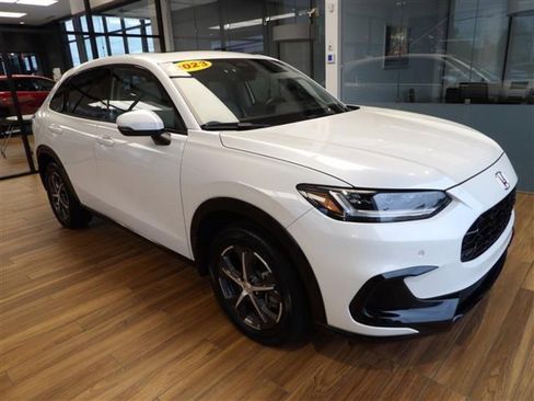 Used 2023 Honda HR-V EX-L image 3