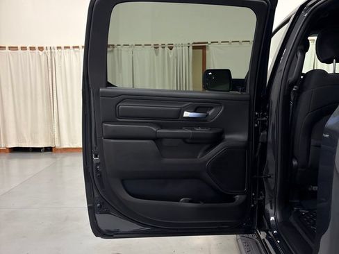 New 2026 RAM 1500 Express AWD/4WD image 22