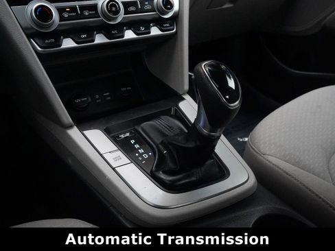 Used 2020 Hyundai Elantra SEL image 8