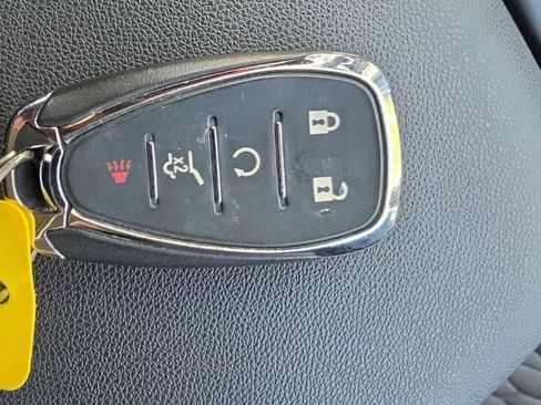 Used 2019 Chevrolet Equinox LT w/ Driver Convenience Package AWD/4WD image 14
