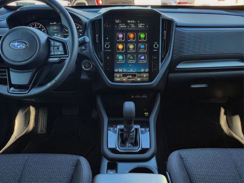 Used 2025 Subaru Forester Premium w/ Convenience Package #2 image 17