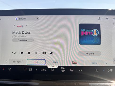 Used 2025 Ford Expedition Active image 27